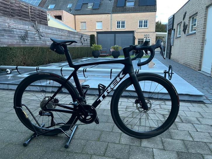 Trek Madone SL5 Gen8, Fietsen en Brommers, Fietsen | Heren | Sportfietsen en Toerfietsen, Zo goed als nieuw, Ophalen