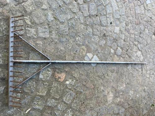 ZELFGEMAAKTE METALEN RIEK. HOOIRIEK, Antiek en Kunst, Antiek | Gereedschap en Instrumenten, Ophalen