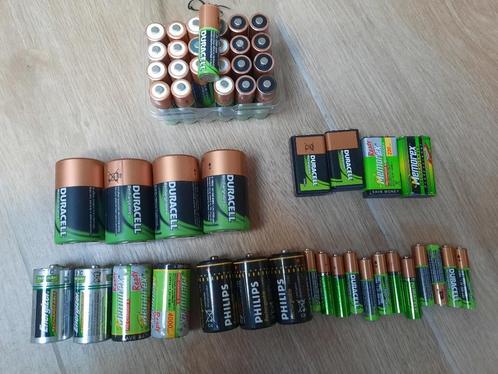 Pakket oplaadbare batterijen, TV, Hi-fi & Vidéo, Batteries, Utilisé, Rechargeable, Enlèvement ou Envoi