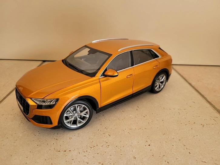 Audi Q8: Norev 1:18 Orange metallic, Hobby en Vrije tijd, Modelauto's | 1:18, Zo goed als nieuw, Norev, Ophalen of Verzenden