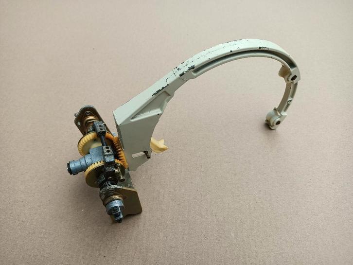 Gripper Arm Wurlitzer 3700 Americana (1973) jukebox, Collections, Machines | Jukebox, Wurlitzer, Envoi