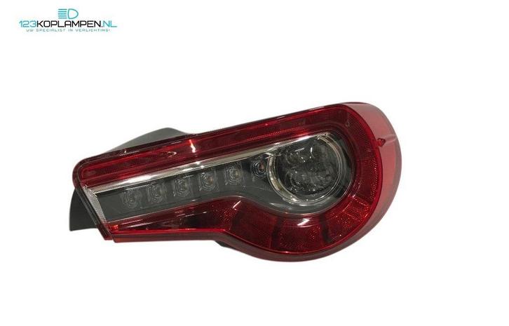 Subaru BRZ achterlicht rechts LED Facelift, Auto-onderdelen, Verlichting, Subaru, Gebruikt, Herkomst onderdeel bekend, Verzenden