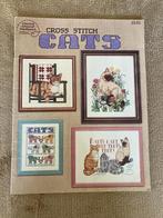 Boek cross stitch 'Cats' Rita Weiss, Livres, Loisirs & Temps libre, Comme neuf, Enlèvement ou Envoi, Broderie ou Couture