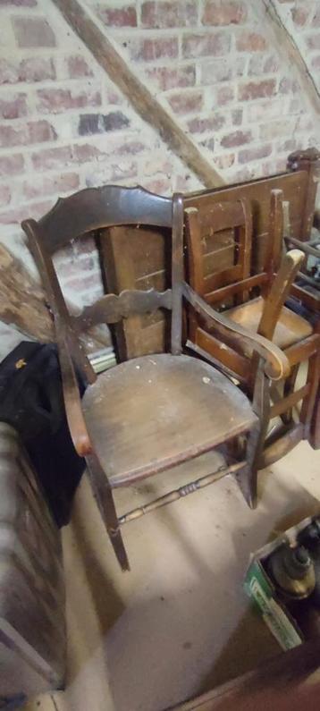 Fauteuil en bois beschikbaar voor biedingen