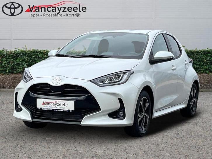 Toyota Yaris Iconic+Hi-techpack+cam+nav+sen, Auto's, Toyota, Yaris, Adaptive Cruise Control, Airbags, Airconditioning, Bluetooth