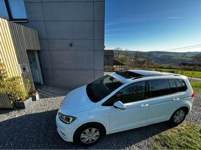 VW Touran 7 places 1,2 TSI- 97000km - 2017 - Carpass & CT ok, Auto's, Volkswagen, Particulier, Touran, Adaptieve lichten, Benzine