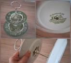 Mooie vintage  taartjes/cakehouder merk staat onderaan, Antiek en Kunst, Ophalen