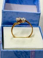 9ct goud Ring Cubic Zirconia 1.72 Hallmarked Birmingham 1994, Handtassen en Accessoires, Antieke sieraden, Goud, Ophalen of Verzenden