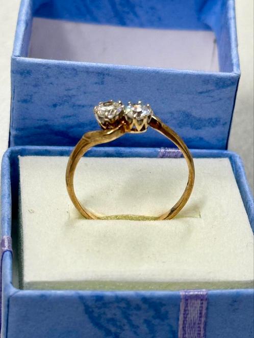 9ct goud Ring Cubic Zirconia 1.72 Hallmarked Birmingham 1994, Handtassen en Accessoires, Antieke sieraden, Ring, Goud, Ophalen of Verzenden