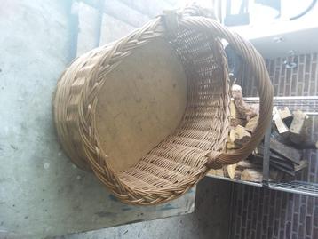 Houtmand beschikbaar voor biedingen