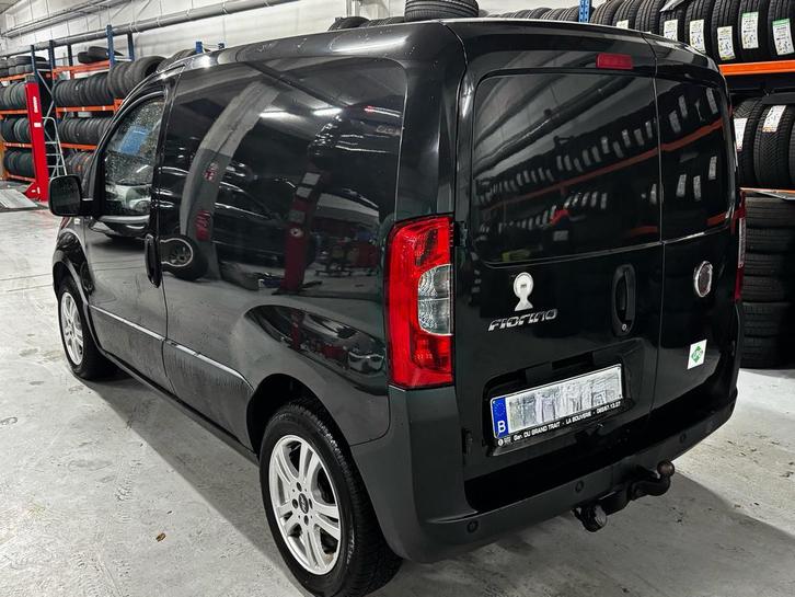 Fiat Fiorino 1.4i LPG 104.000km Lichte vracht Airco !, Auto's, Bestelwagens en Lichte vracht, Particulier, ABS, Airbags, Airconditioning