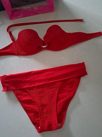 Bikini (corail) rouge, Antigel, Enlèvement ou Envoi, Comme neuf, Rouge, Bikini