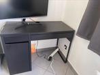 Zwarte bureau (mogelijks met stoel), Ophalen, Gebruikt, Bureau