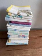 19 vrouwen (kleine) zakdoeken, Kleding | Dames, Overige Dameskleding, Ophalen of Verzenden, Zo goed als nieuw