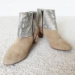 Mooie Suede Altra Cosa Enkellaarsjes (Maat 41) - s15 € 35,-, Kleding | Dames, Altra Cosa, Bruin, Verzenden, Lage of Enkellaarzen