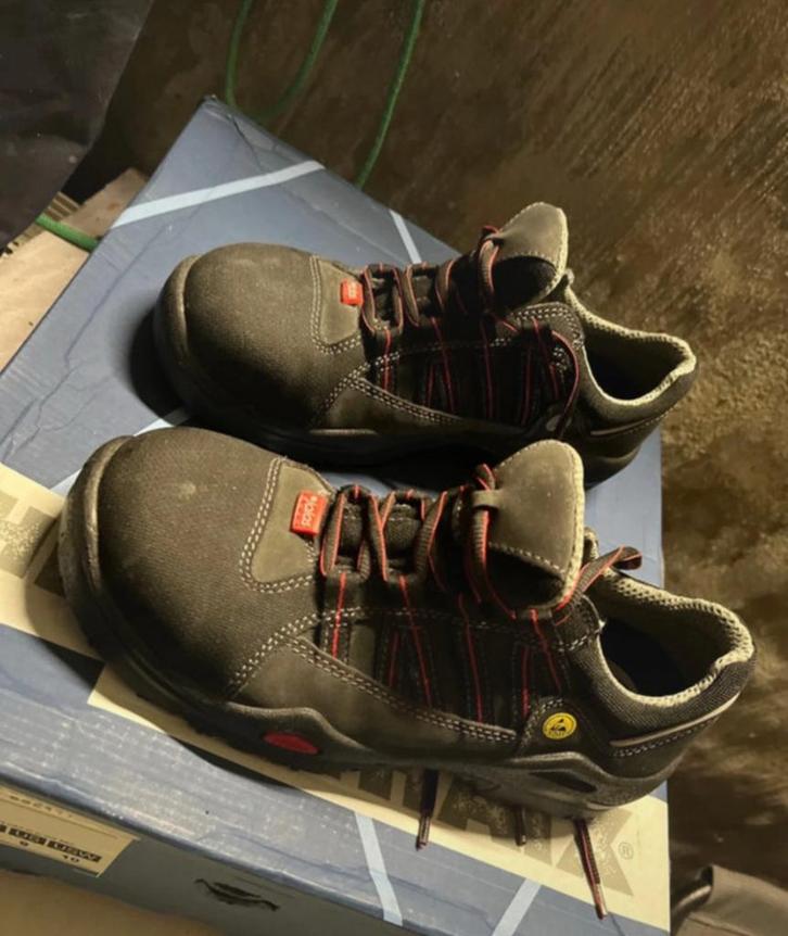 Jalas Veiligheidsschoenen – maat 38 – 10 €, Doe-het-zelf en Bouw, Veiligheidskleding, Zo goed als nieuw, Ophalen of Verzenden