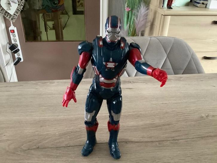 Marvel Iron-Man character (27 cm) (Geluid), Kinderen en Baby's, Speelgoed | Actiefiguren, Gebruikt, Ophalen of Verzenden