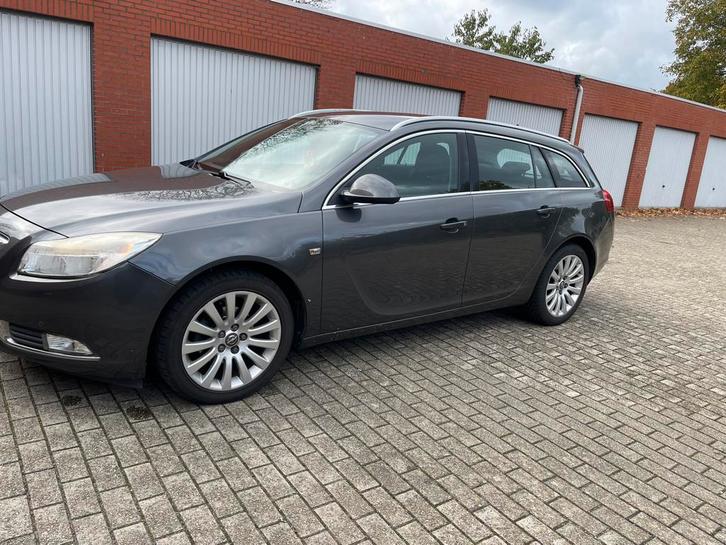 Opel insignia sport tourer 2.0 Cdti, Auto's, Opel, Particulier, Insignia, Boordcomputer, Diesel, Euro 5, Break, Handgeschakeld