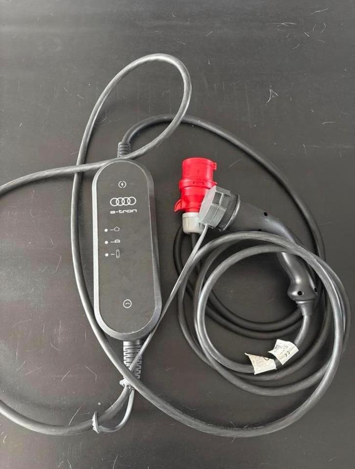 EV PHEV lader krachtstroom 7,2kW universeel orig Audi e tron, Auto diversen, Laadpalen, Gebruikt, Laadpaal en Laadkabel, Ophalen of Verzenden