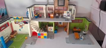 School playmobil  beschikbaar voor biedingen