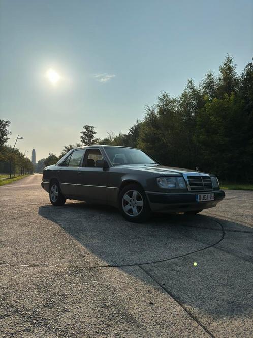Mercedes Benz W124 250D, Auto's, Mercedes-Benz, Particulier, E-Klasse, ABS, Lederen bekleding, Lichtmetalen velgen, Open dak, Diesel