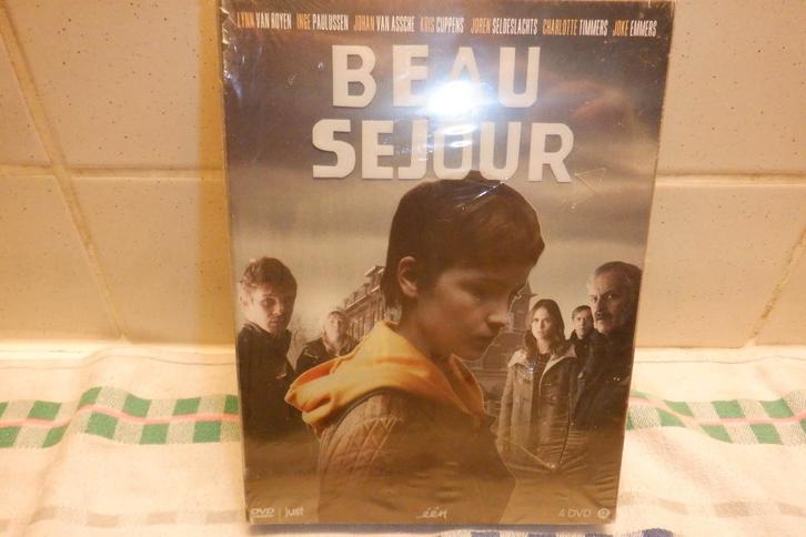 DVD Serie Volledig Beau Sejour.(4DVD'S) SEALED !, Cd's en Dvd's, Dvd's | Thrillers en Misdaad, Zo goed als nieuw, Actiethriller