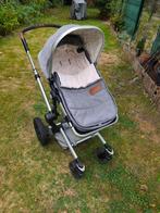 Grijze Joolz buggy met draagmand te koop, Kinderen en Baby's, Kinderwagens en Combinaties, Ophalen of Verzenden, Zo goed als nieuw