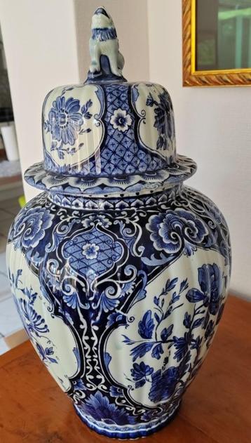 VASE DE DELFT EN CERAMIQUE, Enlèvement