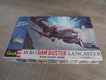 lege modelbouw dozen + plannetjes + stickers/ decals, Enlèvement ou Envoi, Comme neuf, Tank, Autres marques