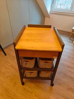 Verzorgingstafel troll, Enlèvement