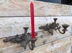 Grote Dubbele gietijzeren wandkandelaar met patina, Huis en Inrichting, Woonaccessoires | Kandelaars en Kaarsen, Ophalen of Verzenden