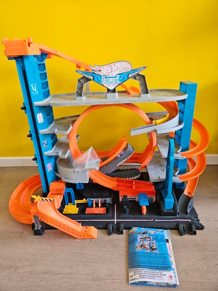 Hot Wheels Ultieme garage. Versie met haai, Kinderen en Baby's, Speelgoed | Racebanen, Zo goed als nieuw, Hot Wheels, Ophalen