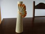 vase papillon jaune pâle et 1vase porcelaine poinçonné ,neuf, Huis en Inrichting, Woonaccessoires | Vazen, Geel, Aardewerk of Porselein