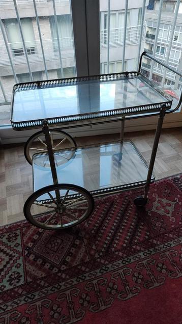 Chariot de service décoratif (hôtel), Enlèvement, Utilisé