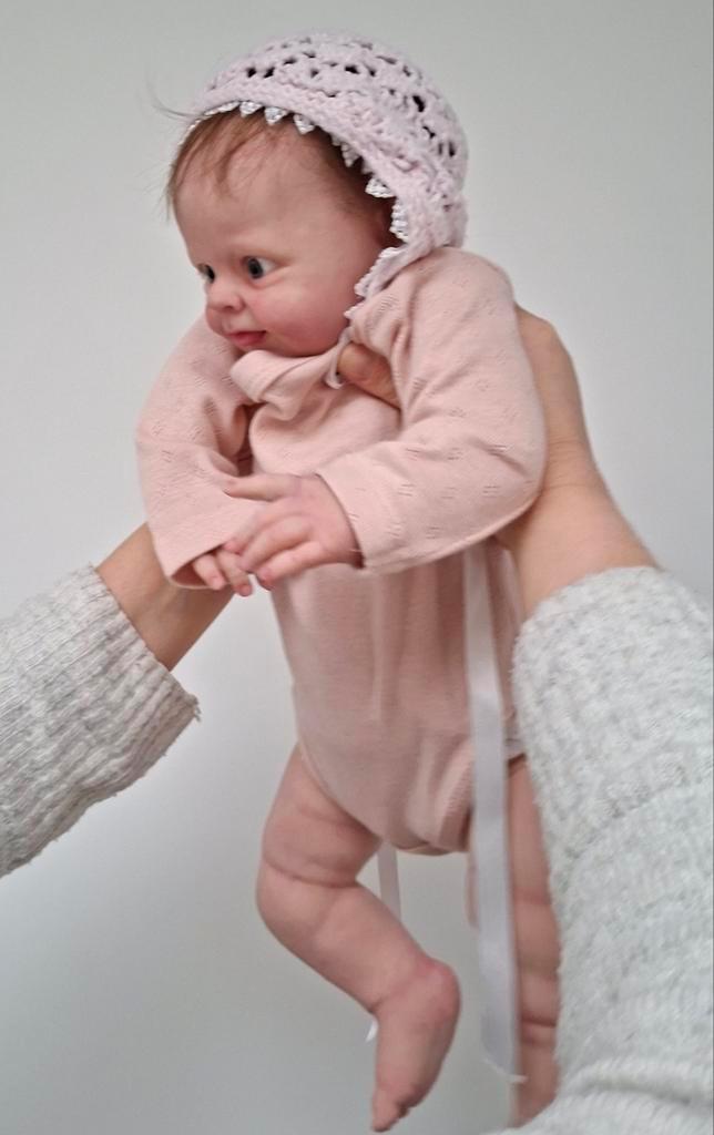 silicone reborn baby partial + gratis uitneembare tongetje, Verzamelen, Poppen, Nieuw, Babypop, Levensecht of Reborn, Ophalen of Verzenden