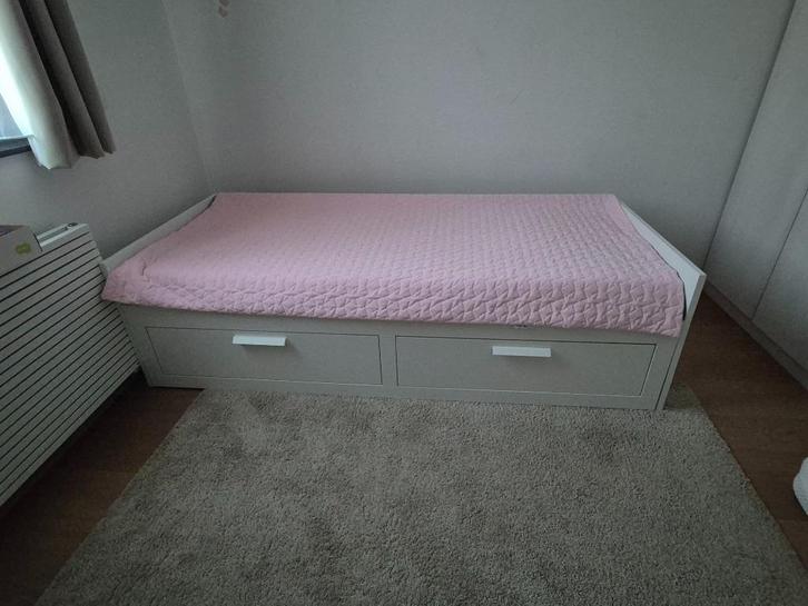 IKEA Brimnes Day Bed 80x200 with two matracess, Huis en Inrichting, Slaapkamer | Bedden, Zo goed als nieuw, Tweepersoons, 80 cm