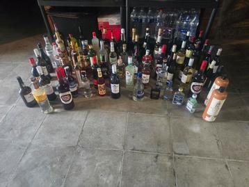 Gros lot de 81 bouteilles alcool, vin,cava,champagne,scelle beschikbaar voor biedingen