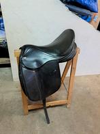 Selle dressage 17.5, Dieren en Toebehoren, Paarden en Pony's | Zadels, Zo goed als nieuw, Dressuur