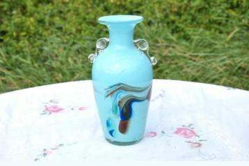 § vase en verre multi couche fond bleu ciel