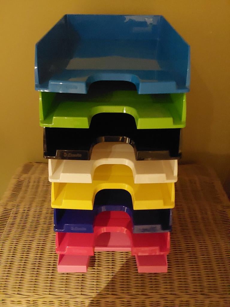 8 verschillende bureau vakken, Ophalen of Verzenden