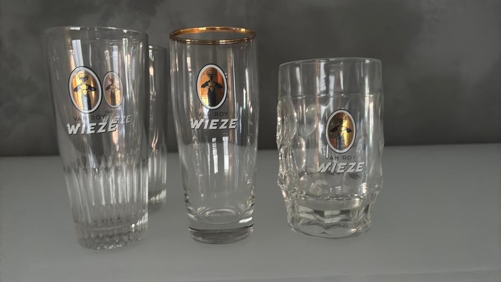 3 verschillende glazen Van Roy Wieze, Ophalen, Zo goed als nieuw