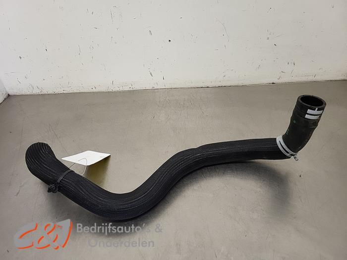 Tuyau radiateur d'un Renault Trafic, Renault, -, 3 mois de garantie, Utilisé