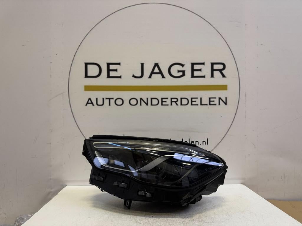 MB GLA H247 FACELIFT MULTIBEAM KOPLAMP LINKS A2479064104, Auto-onderdelen, Gebruikt, Mercedes-Benz AG, Mercedes-Benz, Mercedesstrasse 120
70372  Stuttgart, DE