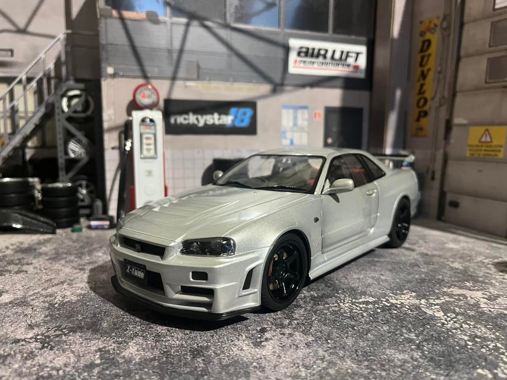 1:18 Nissan Skyline GT-R R34 - nieuw in doos, Hobby en Vrije tijd, Modelauto's | 1:18, Ophalen of Verzenden, Zo goed als nieuw