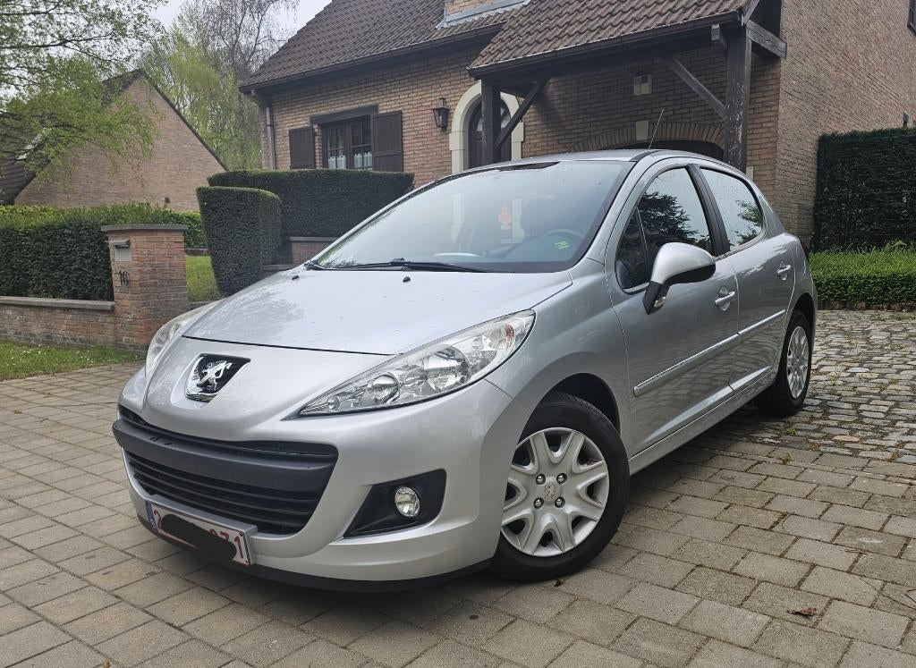 Peugeot 207+, Autos, Achat, 4 portes, Boîte manuelle, Entretenue par le concessionnaire