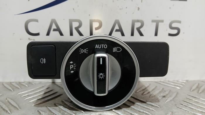 Commutateur lumière d'un Mercedes B-Klasse, Autos : Pièces & Accessoires, Tableau de bord & Interrupteurs, Mercedes-Benz, Utilisé