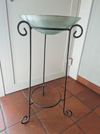 Decoratieve gietijzeren staander met glazen kom., Enlèvement