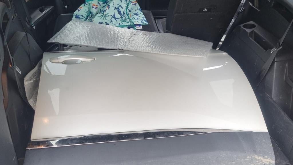 Peugeot 5008 2022 porte Avent droit, Peugeot, Porte