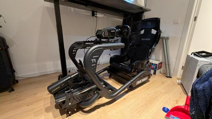 Trak Racer TR8 Pro + Zwarte Kuipstoel (Z.G.A.N.), Consoles de jeu & Jeux vidéo, Jeux | PC, Comme neuf, Course et Pilotage, 1 joueur