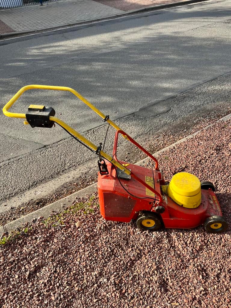 Tondeuse elexrrosue Wolf, Enlèvement, Comme neuf